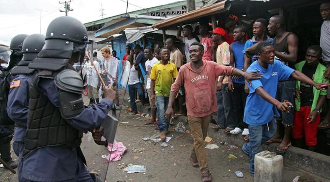 Evelyn Marsters, Monrovia, Ebola, Impolitikal