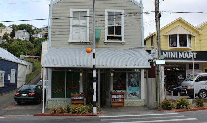 Edith Mahieux, Armitage, Aro video Wellington, Impolitikal